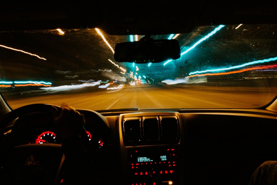 防御性驾驶之夜间行车安全.jpg